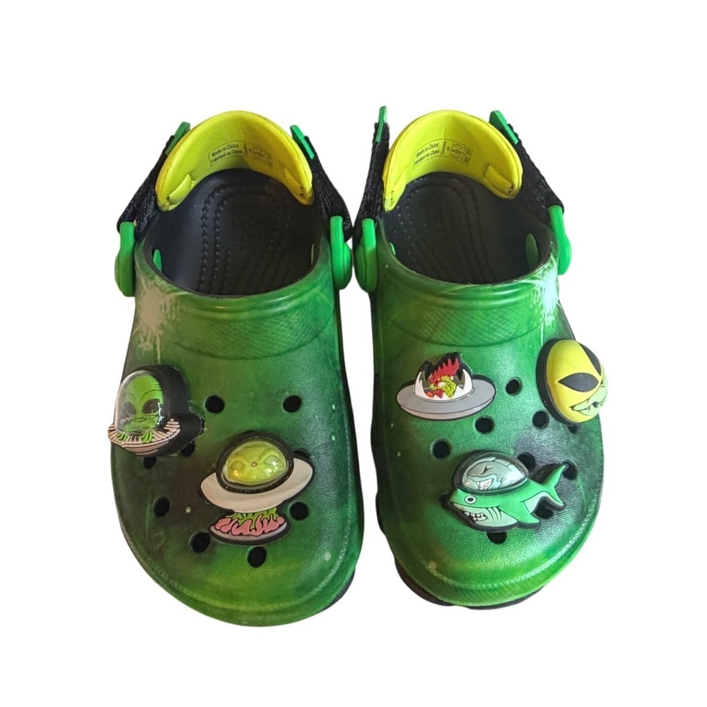 Crocs Kids Classic All-Terrain Alien Clogs Green Black UFO Jibbitz Size 9 C9